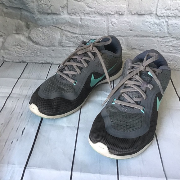 Nike running shoes - Picture 2 of 5